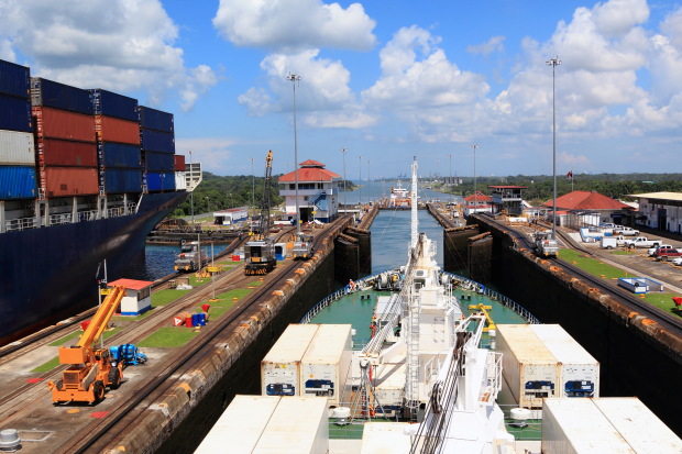 ships in Panama Canal